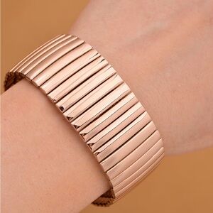Unisex Herringbone Chain Bracelet in ION Plated Rose Gold Stainless Steel